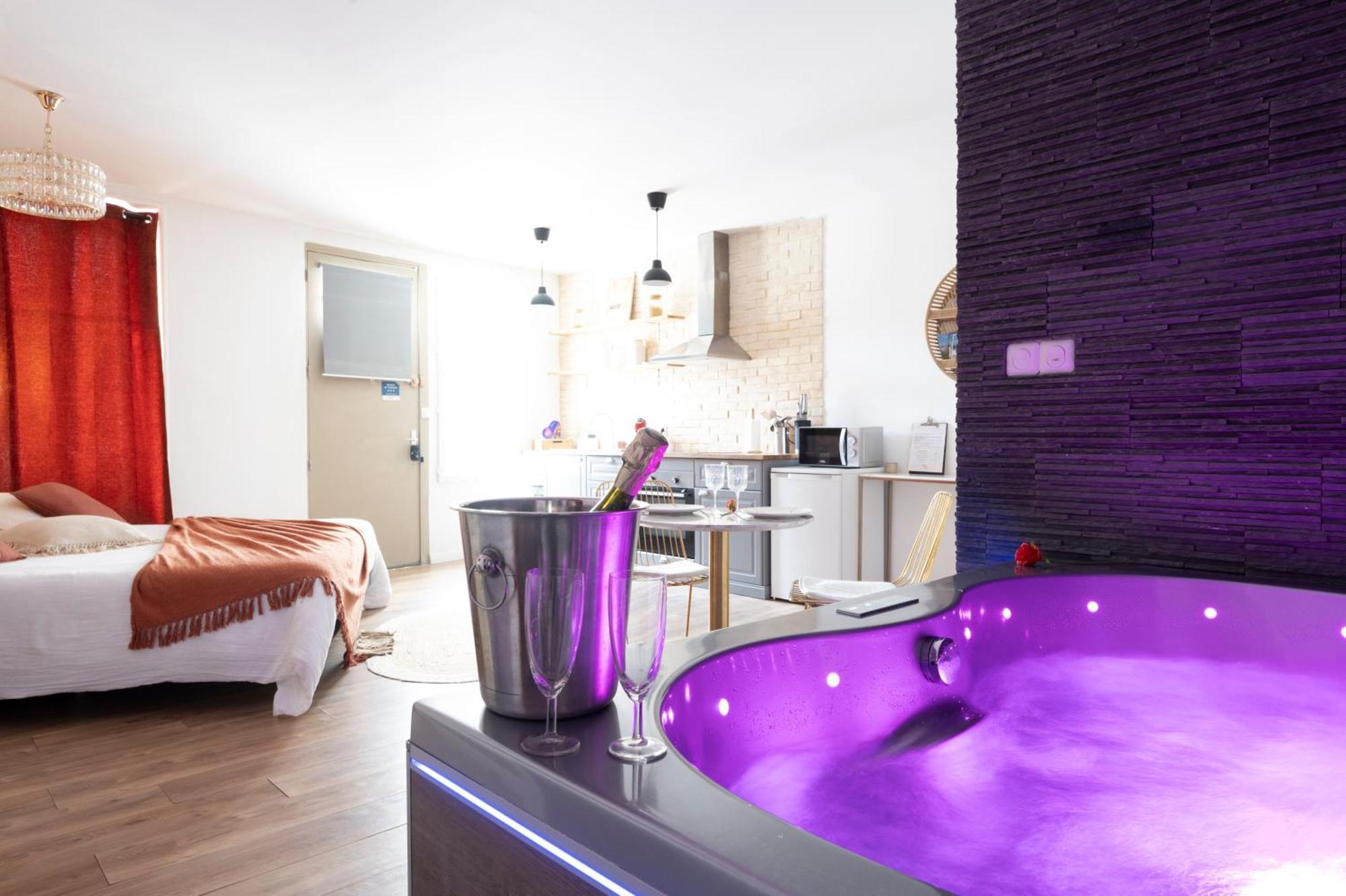 Loft Romantique - Spa Privatif - Spa Noctambulles Hyères Extérieur photo